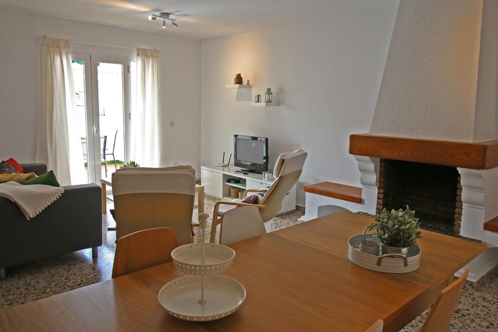 Andaluz Apartments - Algarrobo เนร์คา ภายนอก รูปภาพ